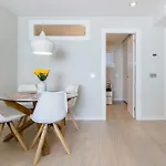 Sorolla 105, Luxury, Beach, Free Parking, Services, Quite Neighborhood, So *
