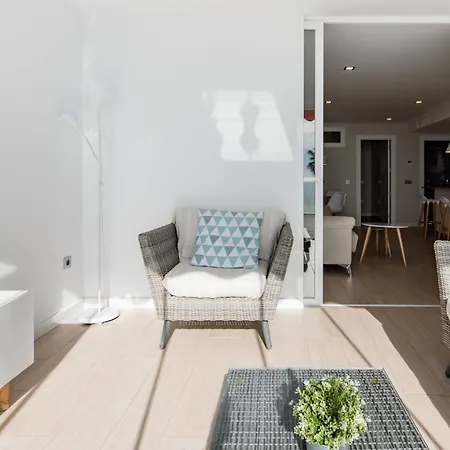 Sorolla 105, Luxury, Beach, Free Parking, Services, Quite Neighborhood, So * Málaga